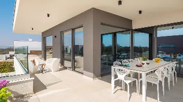 Modern Villa with Pool and Entertainment Room Vodnjan