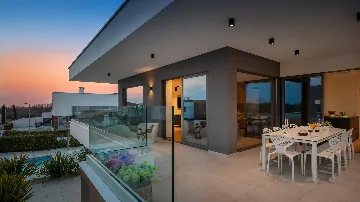 Modern Villa with Pool and Entertainment Room Vodnjan