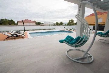 Modern Villa with Pool in Zaton