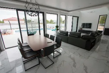 Modern Villa with Pool in Zaton
