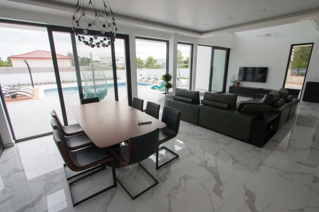 Modern Villa with Pool in Zaton