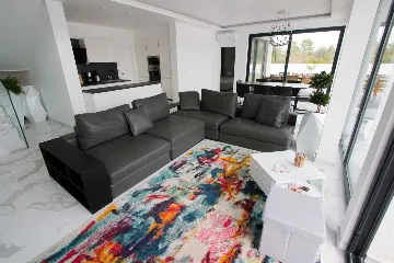 Modern Villa with Pool in Zaton