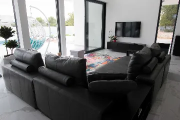 Modern Villa with Pool in Zaton