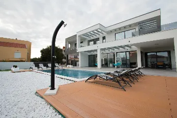 Modern Villa with Pool in Zaton
