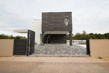 Modern Villa with Pool in Zaton