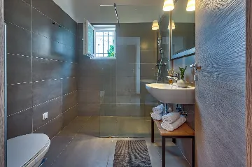 Stylish 4-Bedroom Villa with Pool in Opatija