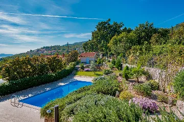 Stylish 4-Bedroom Villa with Pool in Opatija