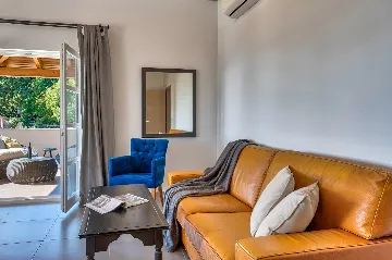 Stylish 4-Bedroom Villa with Pool in Opatija