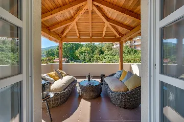 Stylish 4-Bedroom Villa with Pool in Opatija