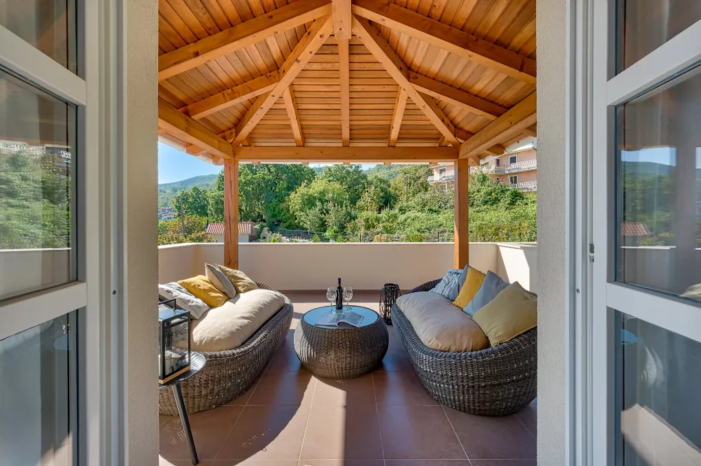 Stylish 4-Bedroom Villa with Pool in Opatija