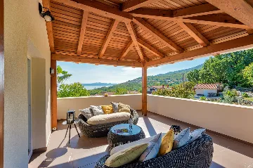 Stylish 4-Bedroom Villa with Pool in Opatija