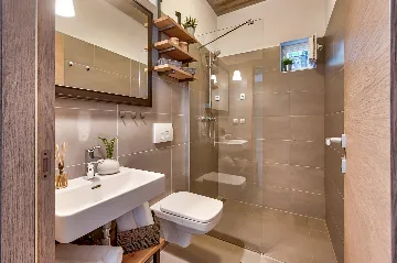 Stylish 4-Bedroom Villa with Pool in Opatija