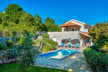 Stylish 4-Bedroom Villa with Pool in Opatija