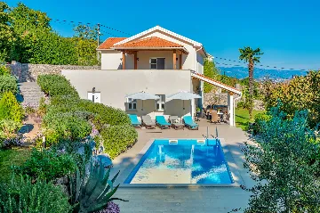 Stylish 4-Bedroom Villa with Pool in Opatija