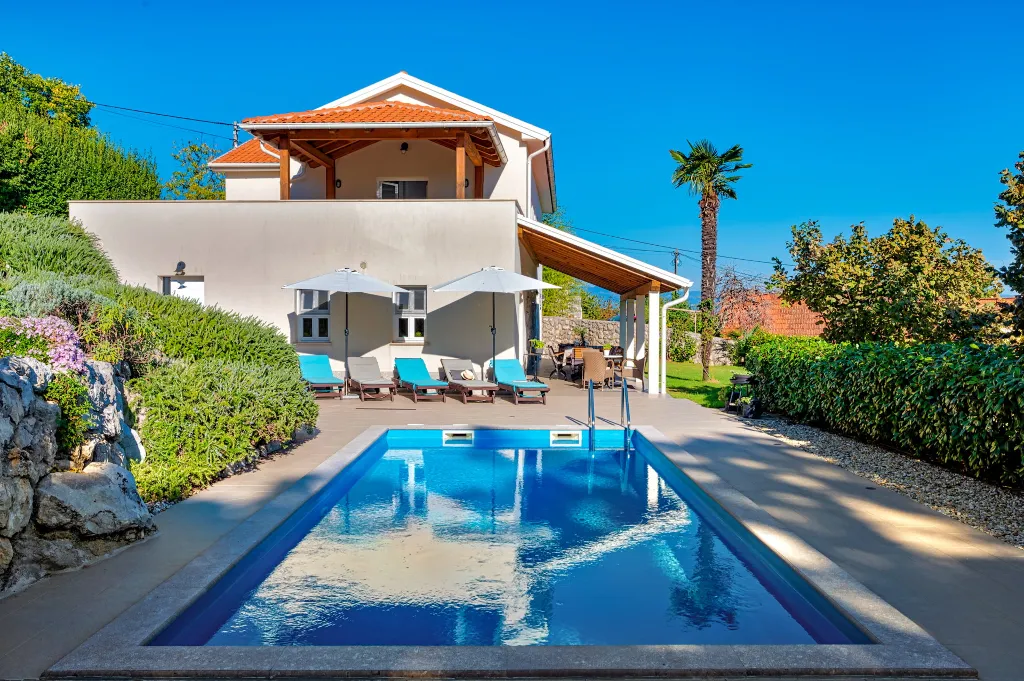Stylish 4-Bedroom Villa with Pool in Opatija
