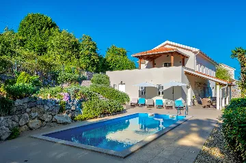 Stylish 4-Bedroom Villa with Pool in Opatija