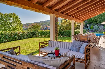 Stylish 4-Bedroom Villa with Pool in Opatija