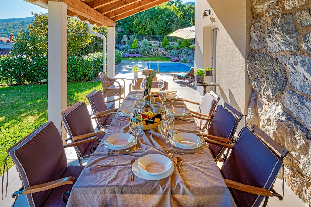 Stylish 4-Bedroom Villa with Pool in Opatija