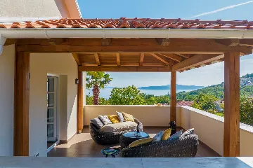 Stylish 4-Bedroom Villa with Pool in Opatija