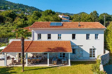 Stylish 4-Bedroom Villa with Pool in Opatija