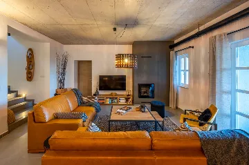 Stylish 4-Bedroom Villa with Pool in Opatija