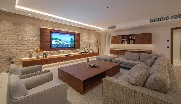 Contemporary Villa Retreat with Pool in Savudrija