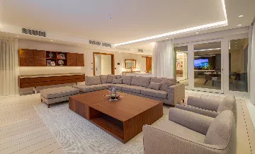 Contemporary Villa Retreat with Pool in Savudrija