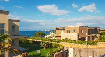 Contemporary Villa Retreat with Pool in Savudrija