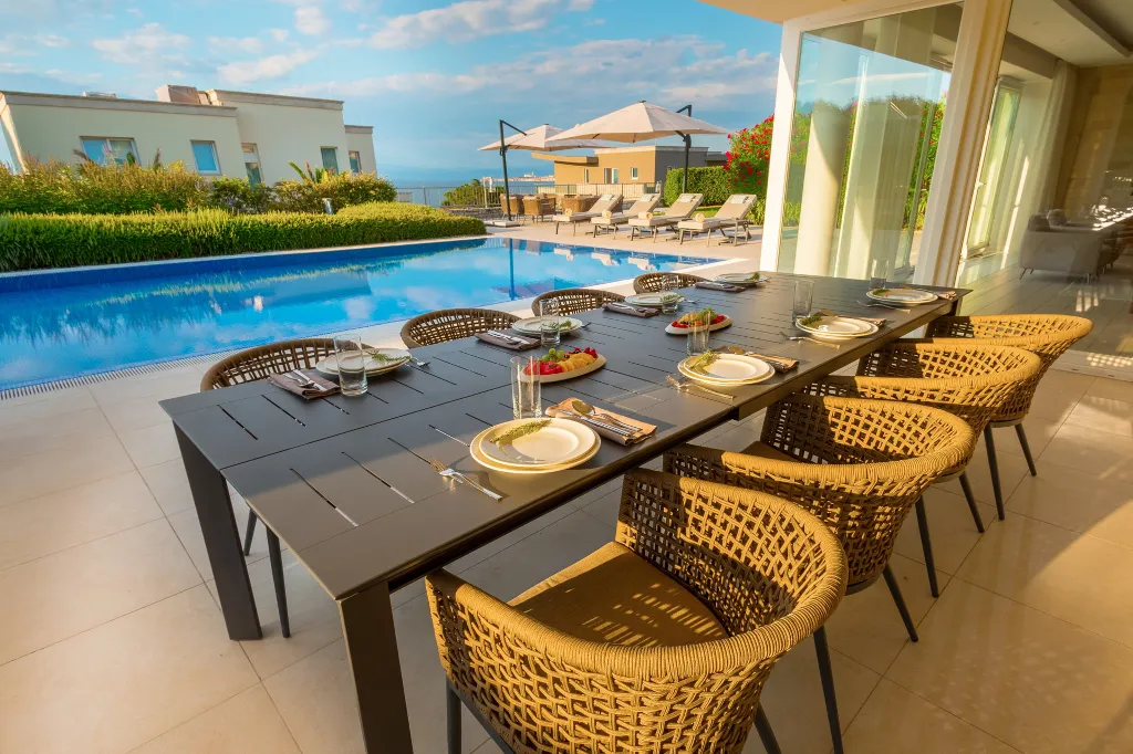Contemporary Villa Retreat with Pool in Savudrija