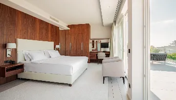 Contemporary Villa Retreat with Pool in Savudrija