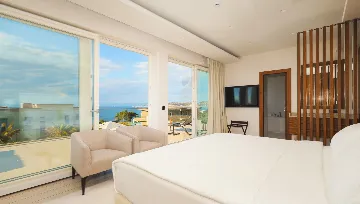 Contemporary Villa Retreat with Pool in Savudrija