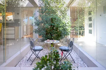 Modern Family Villa with Pool in Kaštel Sućurac