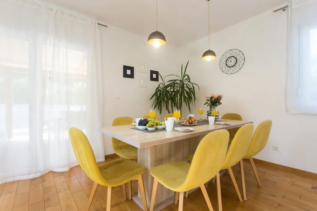 Modern Family Villa with Pool in Kaštel Sućurac