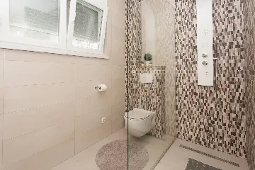 Modern Family Villa with Pool in Kaštel Sućurac