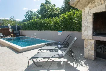 Modern Family Villa with Pool in Kaštel Sućurac