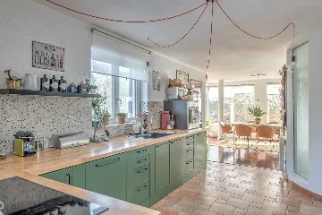 Contemporary Villa with Pool in Žrnovnica