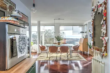 Contemporary Villa with Pool in Žrnovnica