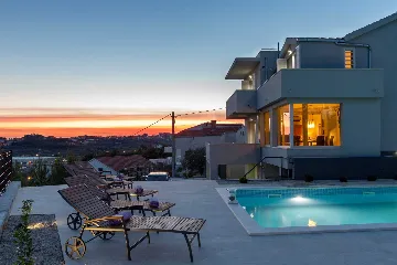 Contemporary Villa with Pool in Žrnovnica