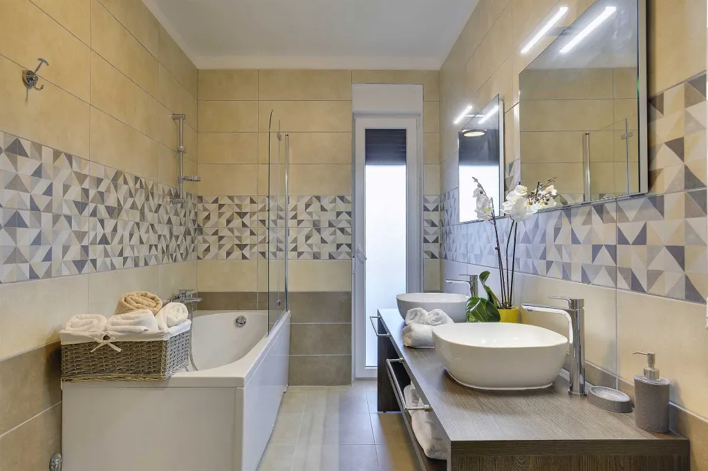 Modern Villa with Pool and Terrace in Pula