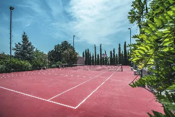 Modern Family Villa with Pool in Pula