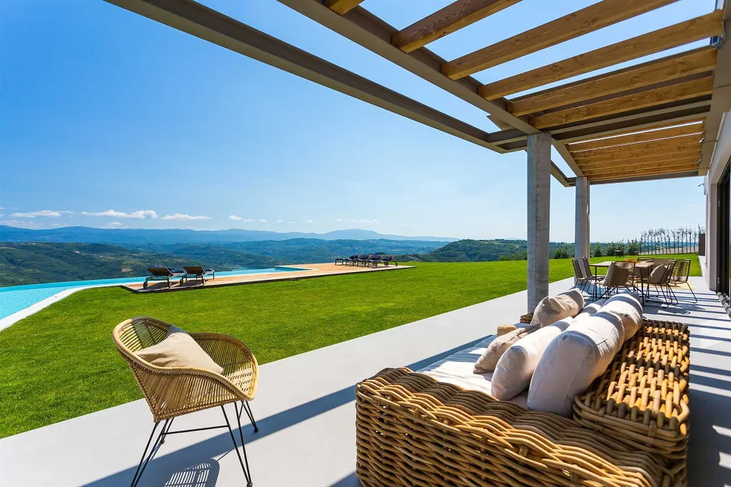 Contemporary Villa Retreat with Pool in Pazin