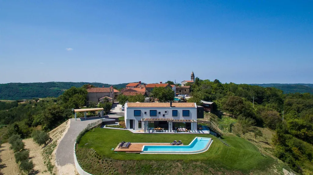 Contemporary Villa Retreat with Pool in Pazin