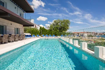 Spacious 9-Bedroom Villa with Pool in Seget Vranjica