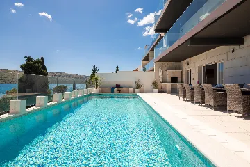 Spacious 9-Bedroom Villa with Pool in Seget Vranjica