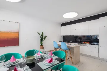 Spacious 9-Bedroom Villa with Pool in Seget Vranjica