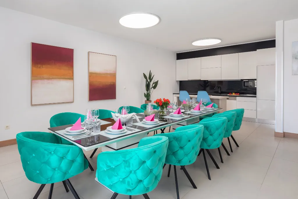 Spacious 9-Bedroom Villa with Pool in Seget Vranjica