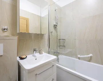 Spacious 9-Bedroom Villa with Pool in Seget Vranjica