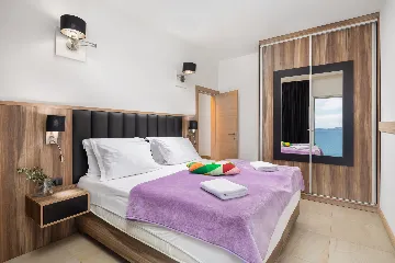 Spacious 9-Bedroom Villa with Pool in Seget Vranjica