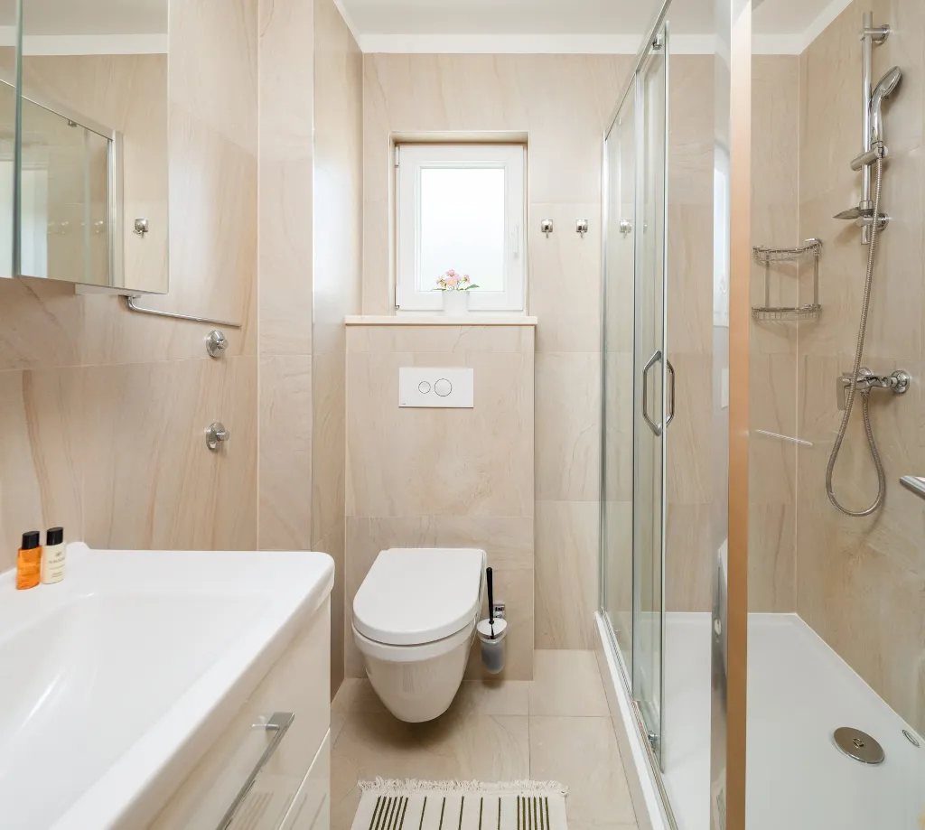 Spacious 9-Bedroom Villa with Pool in Seget Vranjica