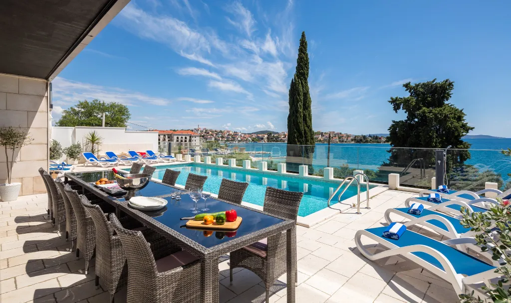 Spacious 8-Bedroom Villa with Pool in Seget Vranjica